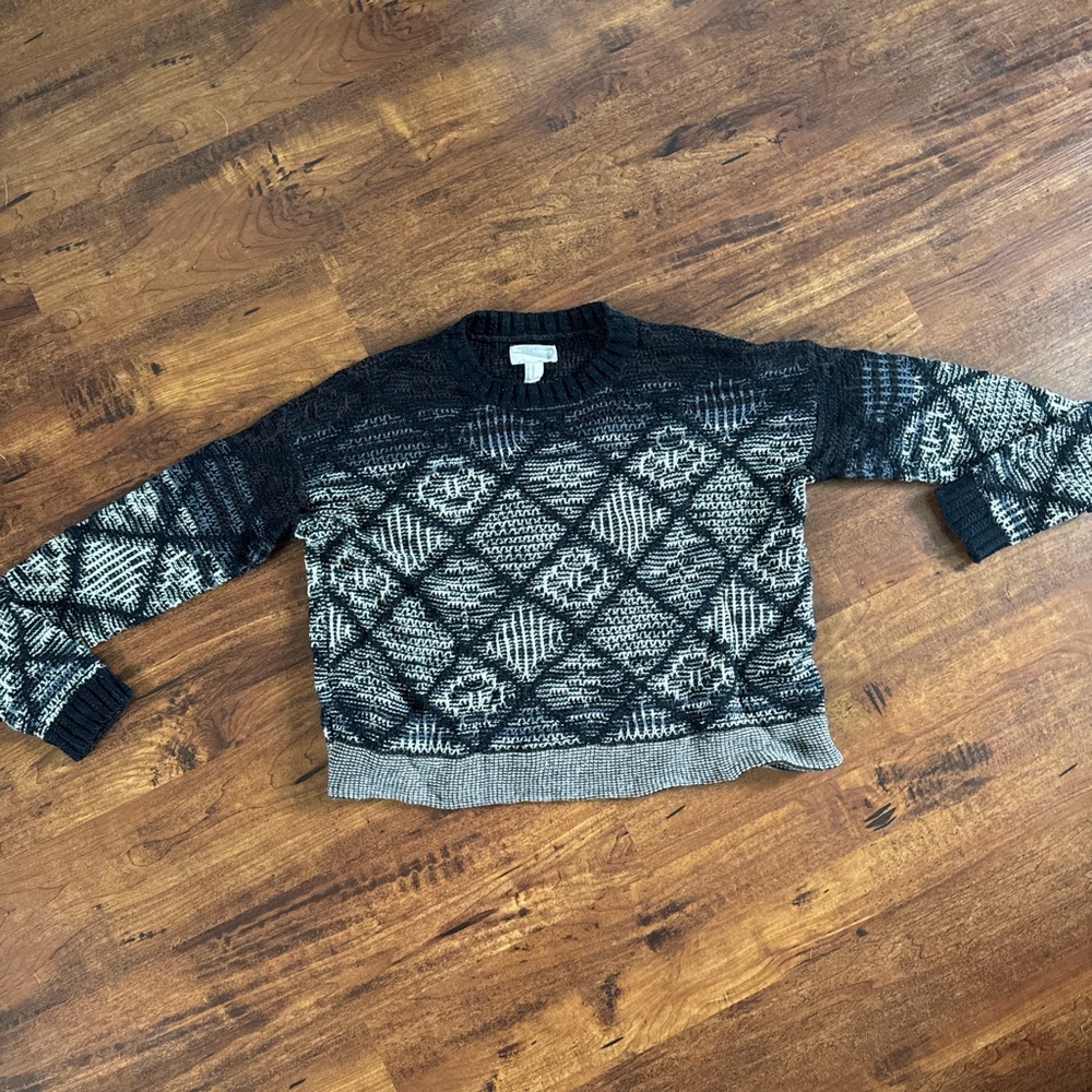 Forever 21 Black and Gray Knit Sweater